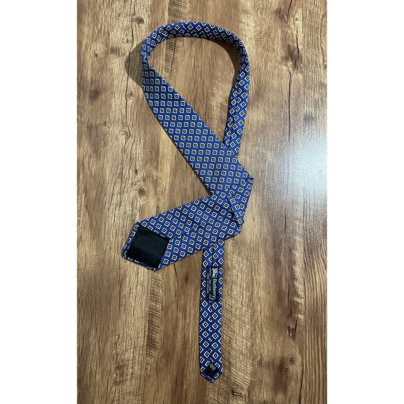 Vintage Men's Burberry Hand Made Silk Blue Diamond Check Tartan Neck Tie - Picture 1 of 4